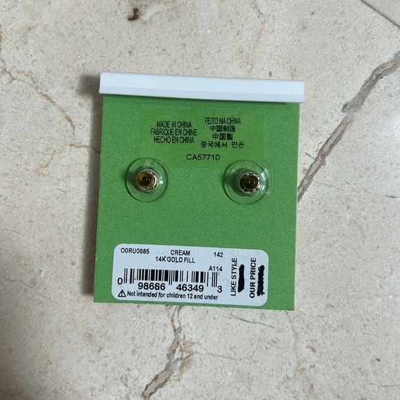 Kate Spade “Take a Bow” earrings - Picture 2 of 2